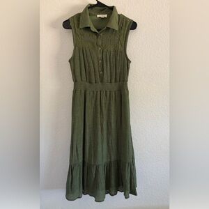 IRIS BLOOM Sleeveless Collared Tank Dress
Women’s M
Lace Detail 
Olive Green